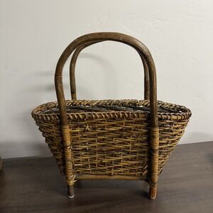 Large Vintage MCM Natural Rattan Wicker Magazine‎ Rack Record Holder With Handle
